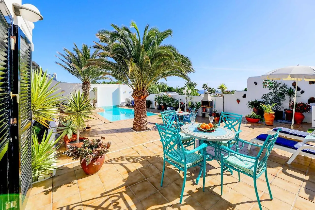 Jasmin Villa Puerto del Carmen